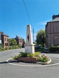 Le Monument aux Morts - Servaville-Salmonville
